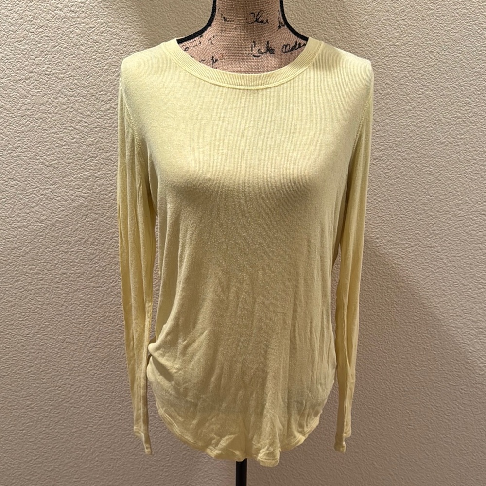 Women’s GAP Ribbed Henley Long Sleeve Top